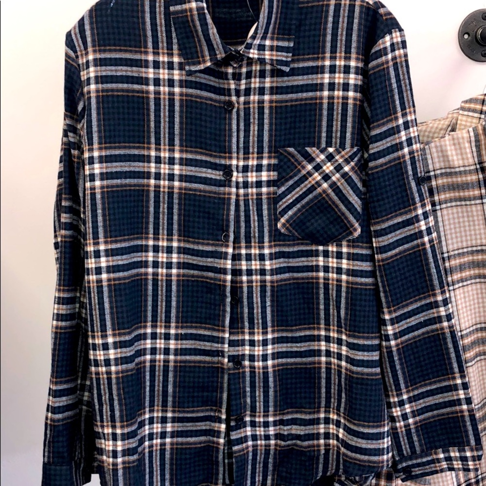 Long sleeve Navy with taupe Flannel